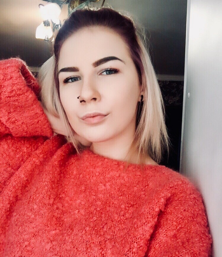 Влада привлекательная девушка из Калининска цена от 3500 руб