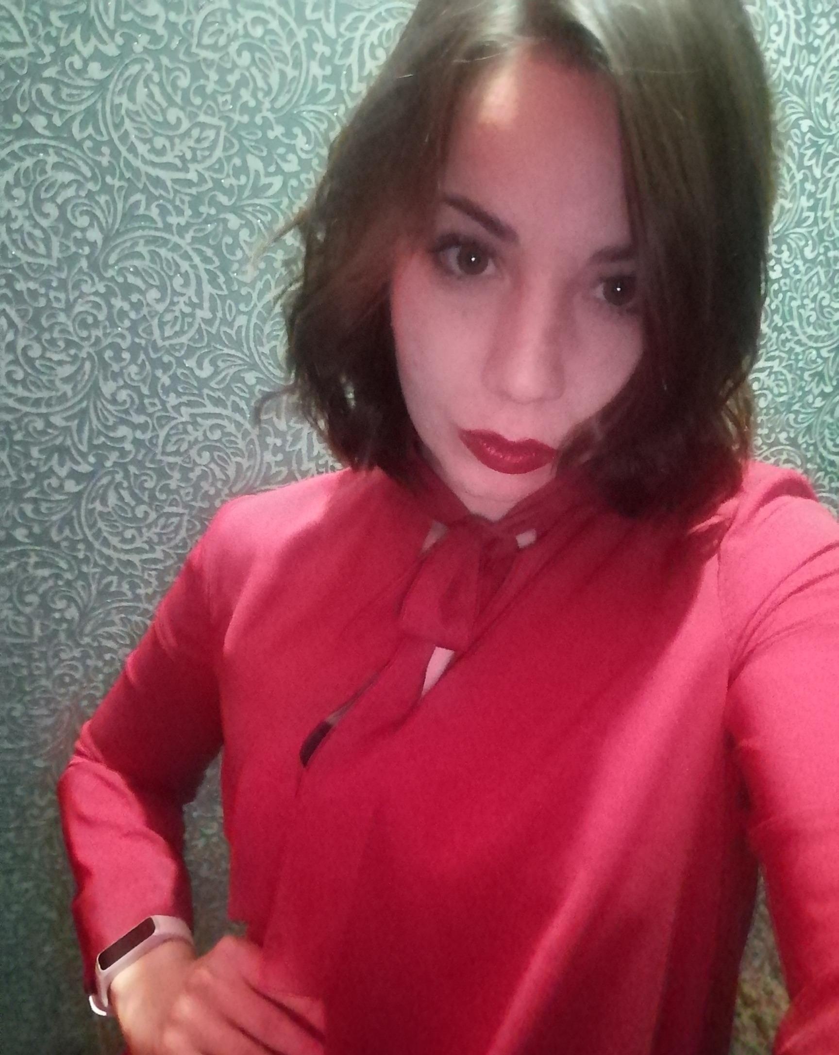 Марина привлекательная девушка из Калининска цена от 3500 руб