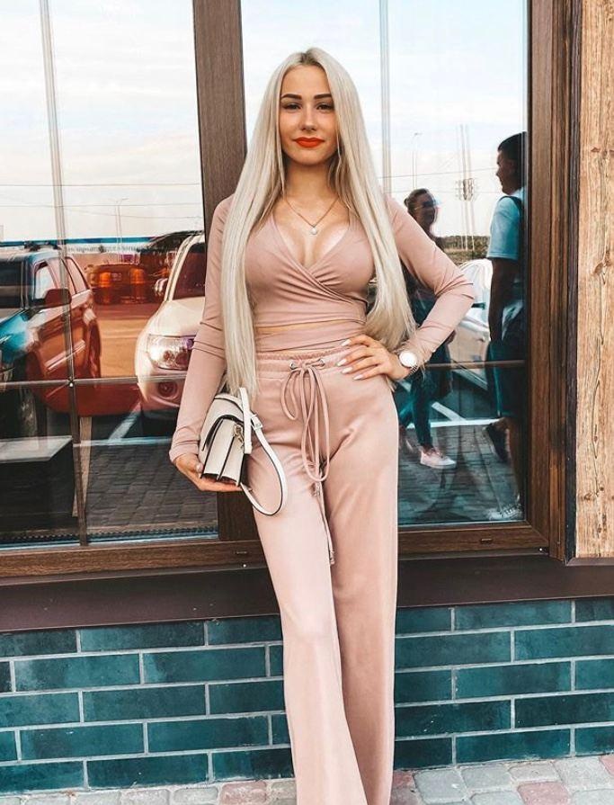 🎥 Лида привлекательная девушка из Калининска цена от 5000 руб