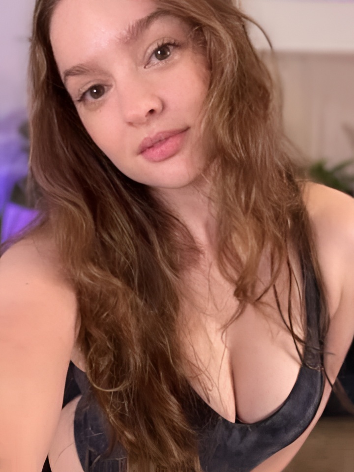 Индивидуалка Эмма, доступна для личного знакомства от 10000 руб