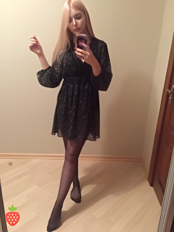 Леночка из Калининска