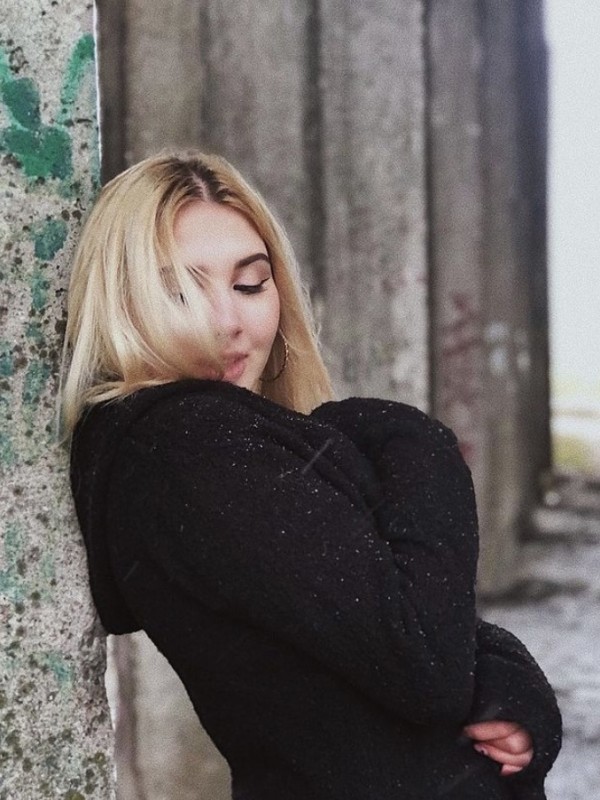 Арина из Калининска